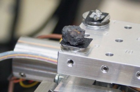 Russie: des scientifiques disent avoir retrouvé des fragments de la météorite